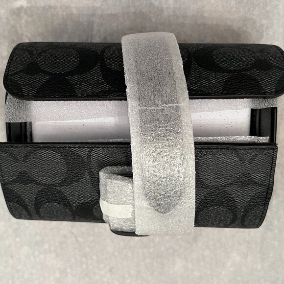 New Coach Watch Roll Case in Signature Canvas and Leather with Buckle Clโฆ - Picture 5 of 15